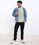 Футболка мужская Guess Jeans с вышивкой, серый - фото 2