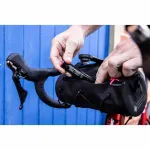 Сумка на руль Muc Off Explorer 2.4L, черный - фото 3