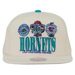 Кепка NBA CHARLOTTE HORNETS REFRAME RETRO SNAPBACK CAP Mitchell And Ness, цвет Off Weiß - фото 5