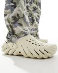 Crocs - Echo - Сабо цвета кости - фото 2