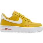 Кроссовки Nike Wmns Air Force 1 07 SE, желтый - фото