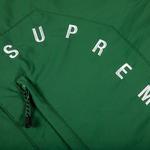 Куртка Supreme Curve Logos Ripstop Jacket 'Olive', зеленый - фото 3