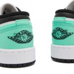 Кроссовки Air Jordan 1 Low GS 'Green Glow', белый - фото 4