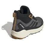 Походные ботинки adidas Terrex Trailmaker 2 Mid Rain.Rdy kids, серый - фото 5