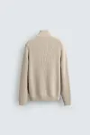 Вязаный джемпер с молнией на четверть длины, лицевой гладью Zara, экрю - фото 8