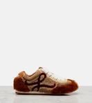 Балетки Ballet Runner 2.0 с мехом shearling Loewe, Tan Multitone - фото 4