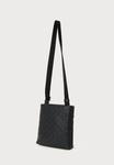 Сумка кросс-боди Calvin Klein EMBLEM EMBOSS FLATPACK, Black - фото 2