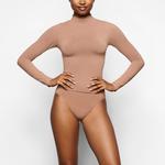 Трусы SKIMS Soft Smoothing Seamless, цвет Sienna - фото 2