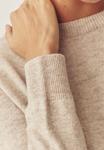 Джемпер TATUUM GLORIA PULLOVER, New Champagne Lurex/Bronze - фото 5
