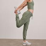 Спейсдай комьютер миди джоггер Beyond Yoga, серый - фото 4