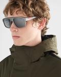 Солнцезащитные очки Prada Linea Rossa, серый - фото 2