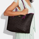 Городская сумка через плечо COACH, gift box set (basic set+black box) - фото 6