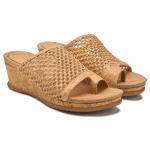 Сандалии на танкетке Faye Baretraps, natural - фото