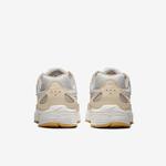 Женские кроссовки Nike, Photon Dust White Lt Khaki Phantom - фото 6