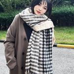 Шарф вязаный унисекс ALIEN BANG, коричневая бабочка в коробке - фото 6