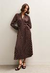 Платье New Look POLKA DOT PLEATED LONG SLEEVE MIDI, Brown Pattern/Brown - фото