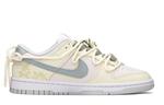 Кроссовки Nike Dunk Skateboard Shoes Women's Low-Top Yellow Green - фото 3
