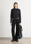 Джемпер Calvin Klein Jeans BADGE SWEATER, Black - фото 2