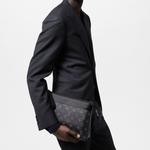 LOUIS VUITTON Сумка-кошелек Voyage Souple Monogram Eclipse - фото 8