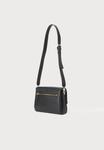 Сумка кросс-боди Guess GREGORIA FLAP CROSSBODY, Black - фото 2