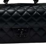 CHANEL Чёрная кожаная сумка через плечо - фото 3