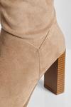 Сапоги до колена со сборками на блочном каблуке boohoo, бежевый - фото 5