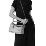 LOEWE Мягкая кожаная сумка через плечо - фото 8