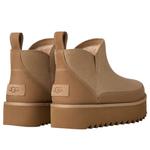 Ботинки (WMNS) UGG Alina Ultra Mini Platform Boots 'Sand' - фото 3