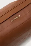 Сумка через плечо Coccinelle, Cognac - фото 4