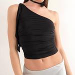 Топ Alina с одним плечом в черном цвете Pretty Garbage - фото