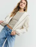 Нейлоновая куртка с капюшоном Stradivarius Basic цвета экрю - фото 2