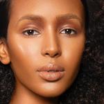 Уникальная палетка хайлайтеров Danessa Myricks Beauty, Highlighter Palette Light Work 2 - фото 6