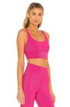 Бюстгальтер BEACH RIOT Leah Sports, фуксия - фото 2
