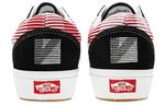 Кроссовки Vans Comfycush Old Skool 'Black White Red' - фото 5