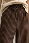 Брюки New Look PINSTRIPE WIDE, Brown Pattern/Brown - фото 3