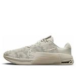 Кроссовки metcon 9 amp 'light bone sail' Nike, белый - фото
