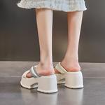 Женские противоскользящие сандалии Slide POOQ, бежевый - фото 6