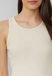 Топ IM SLIM FIT MIT STICKEREI s.Oliver, кремовый - фото 3