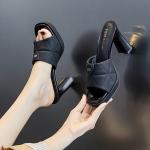 Женские сандалии Slide POOQ, черный - фото 10