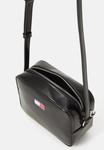 Сумка кросс-боди Tommy Jeans MUST CAMERA BAG, Black - фото 3