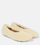 Балетки Atomic с отделкой из овчины Bottega Veneta, бежевый - фото