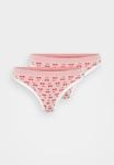 Трусы ONLY ONLHOLLY PATTERN THONG 2 PACK, Chalk Pink/Red/Light Pink - фото 5