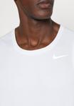 Майка Nike MILER TANK, цвет White/Reflective Silver - фото 6