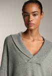 Джемпер OYSHO V-NECK WITH LAPEL, Light Grey - фото 4