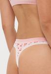 Трусы ONLY ONLHOLLY PATTERN THONG 2 PACK, Chalk Pink/Red/Light Pink - фото 6
