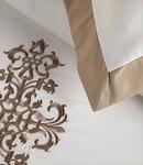 Montague & Capulet 400TC Liaison Belladonna Одеяло, цвет White With Navy - фото