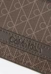 Кошелек Calvin Klein COATED EMBLEM, Mulch/Brown - фото 4