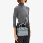 Сумка Milano Micro с двумя ручками Valextra, цвет Niagara Blue - фото 6