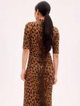 Леопардовый принт платье с высоким воротником Ro&Zo - фото 4