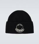 Шапка из ребристой вязки из чистой шерсти Logo Moncler, черный - фото